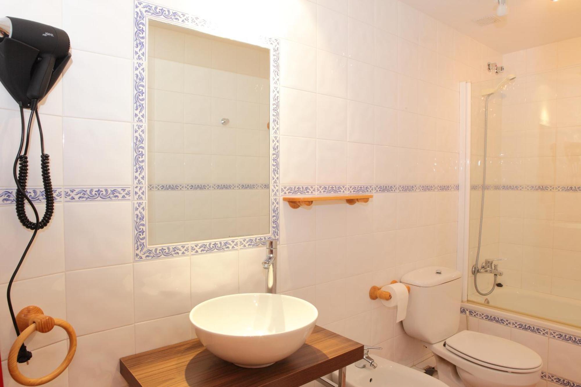 Apartamentos Alba Casa Alquesera Sahun Eksteriør billede