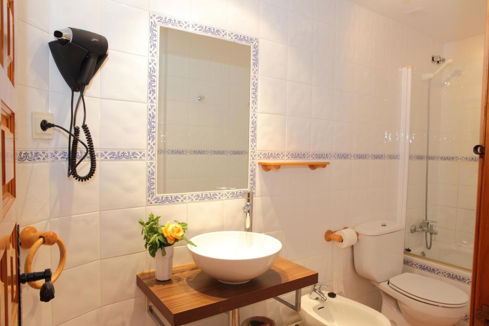 Apartamentos Alba Casa Alquesera Sahun Eksteriør billede